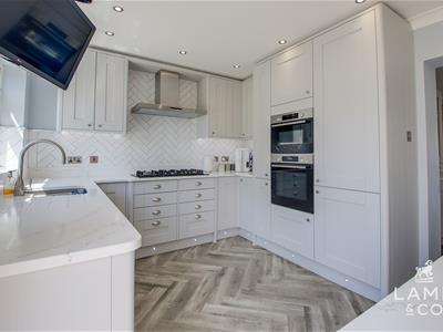 KITCHEN/LIVING SPACE